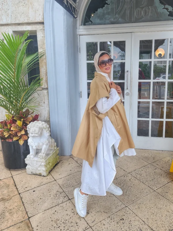 Cubic Trench in Beige