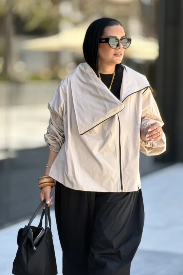 Metro Jacket in Beige