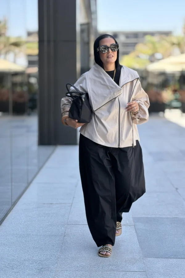 Metro Jacket in Beige